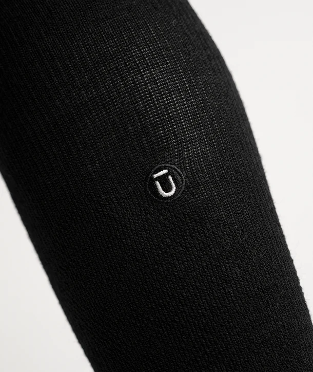 Black-EverydayMerino-KneeHigh_04_7c210c3f-394f-4af2-8293-ca9270387fea